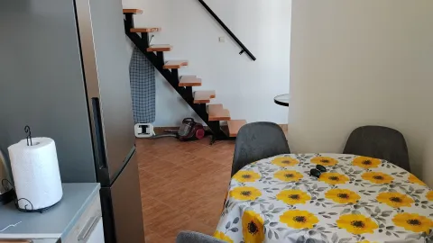Izdavanje, dvosoban stan, 70m², Sutomore, Bar - image 8