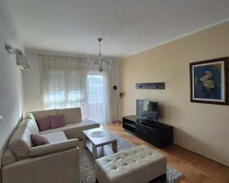 Izdavanje, jednosoban stan, 52m², Bar, Crna Gora