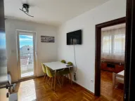 Izdavanje, dvosoban stan, 61m², Lazi, Budva - image 4