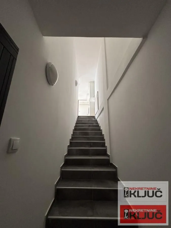 Prodaja, dvosoban stan, 51m², Sajmište, Novi Sad