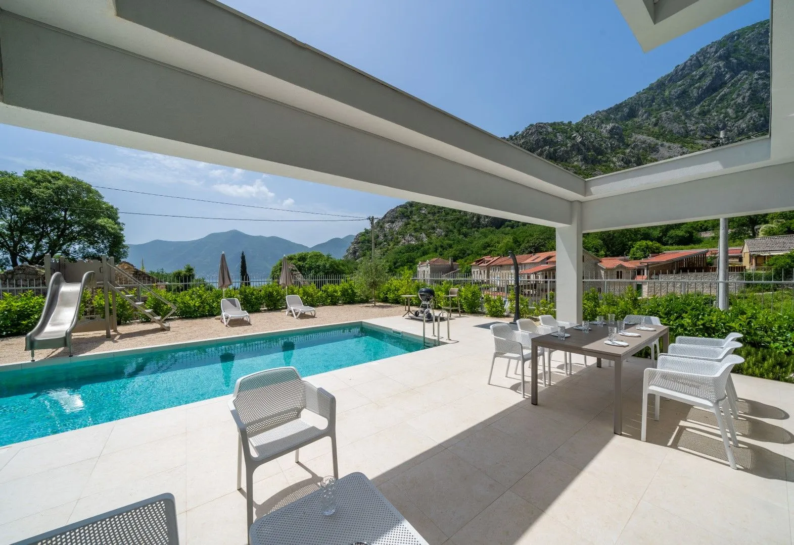 Sale, house, 249m², Orahovac, Kotor