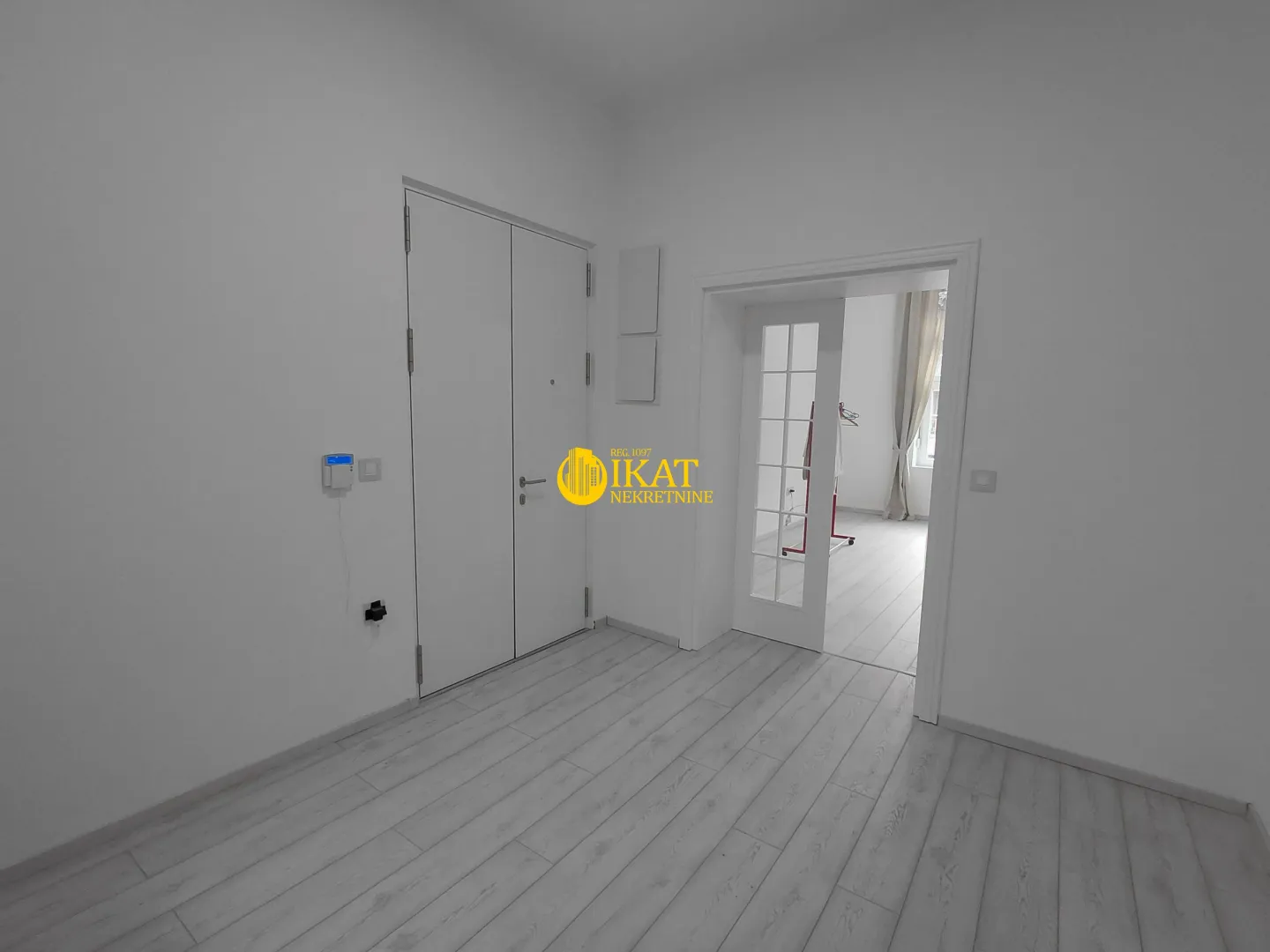 Sale, four bedroom apartment, 134m², Savski Trg, Beograd