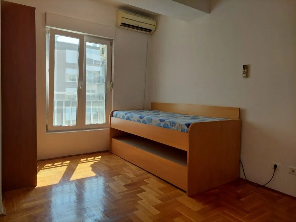 Rent, two bedroom apartment, 62m², Blok 9, Podgorica