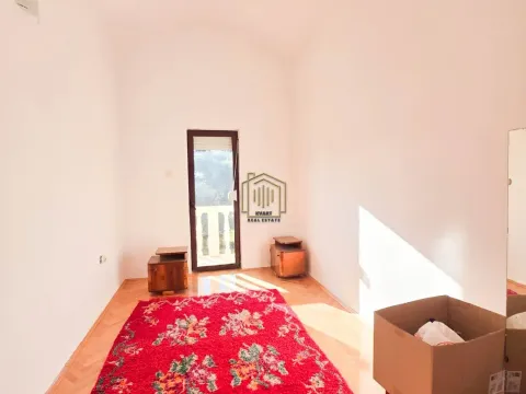 Prodaja, kuća, 350m², Zlatica, Podgorica - image 18