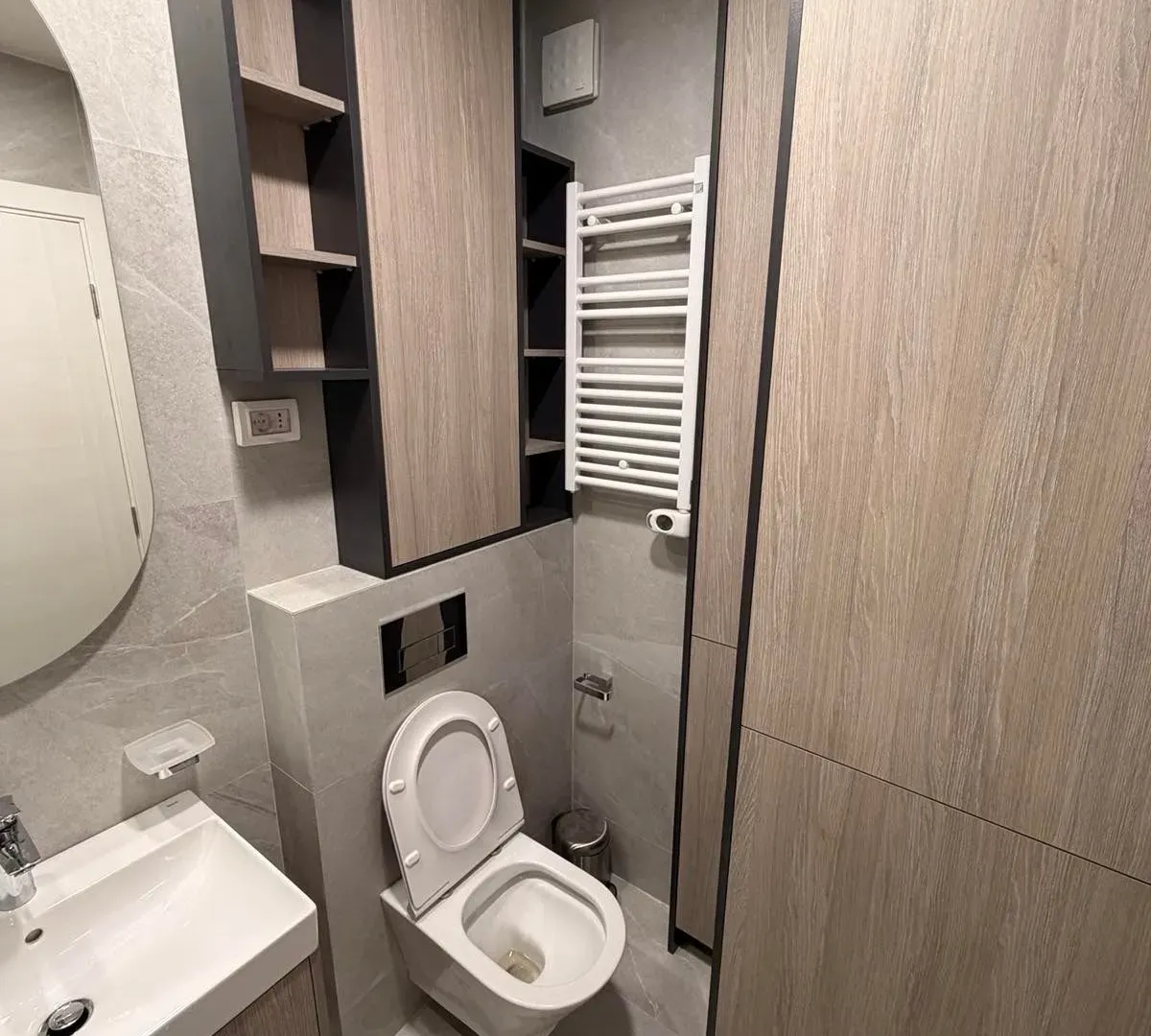 Prodaja, jednosoban stan, 47m², Central Point, Podgorica