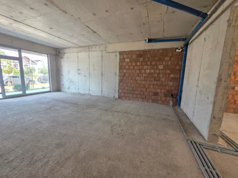 Rent, office space, 100m², Stari Aerodrom, Podgorica - image 9