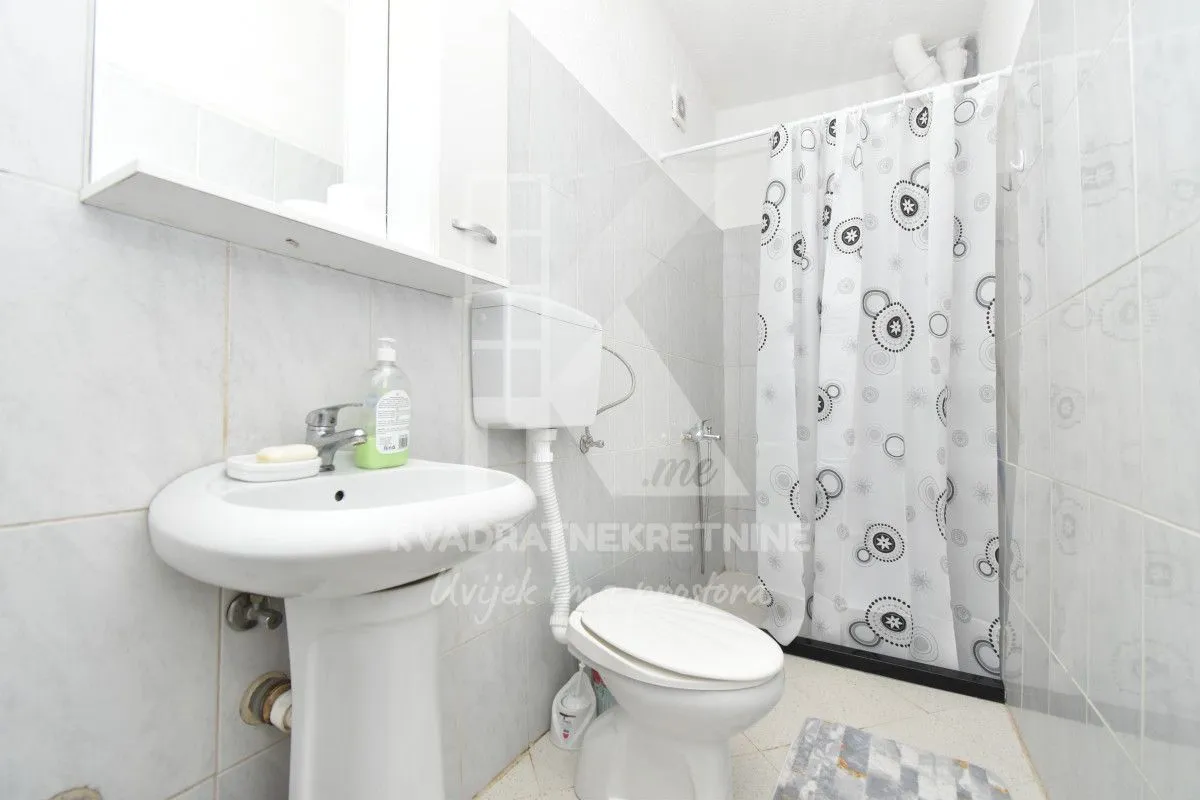 Izdavanje, jednosoban stan, 50m², Momišići, Podgorica