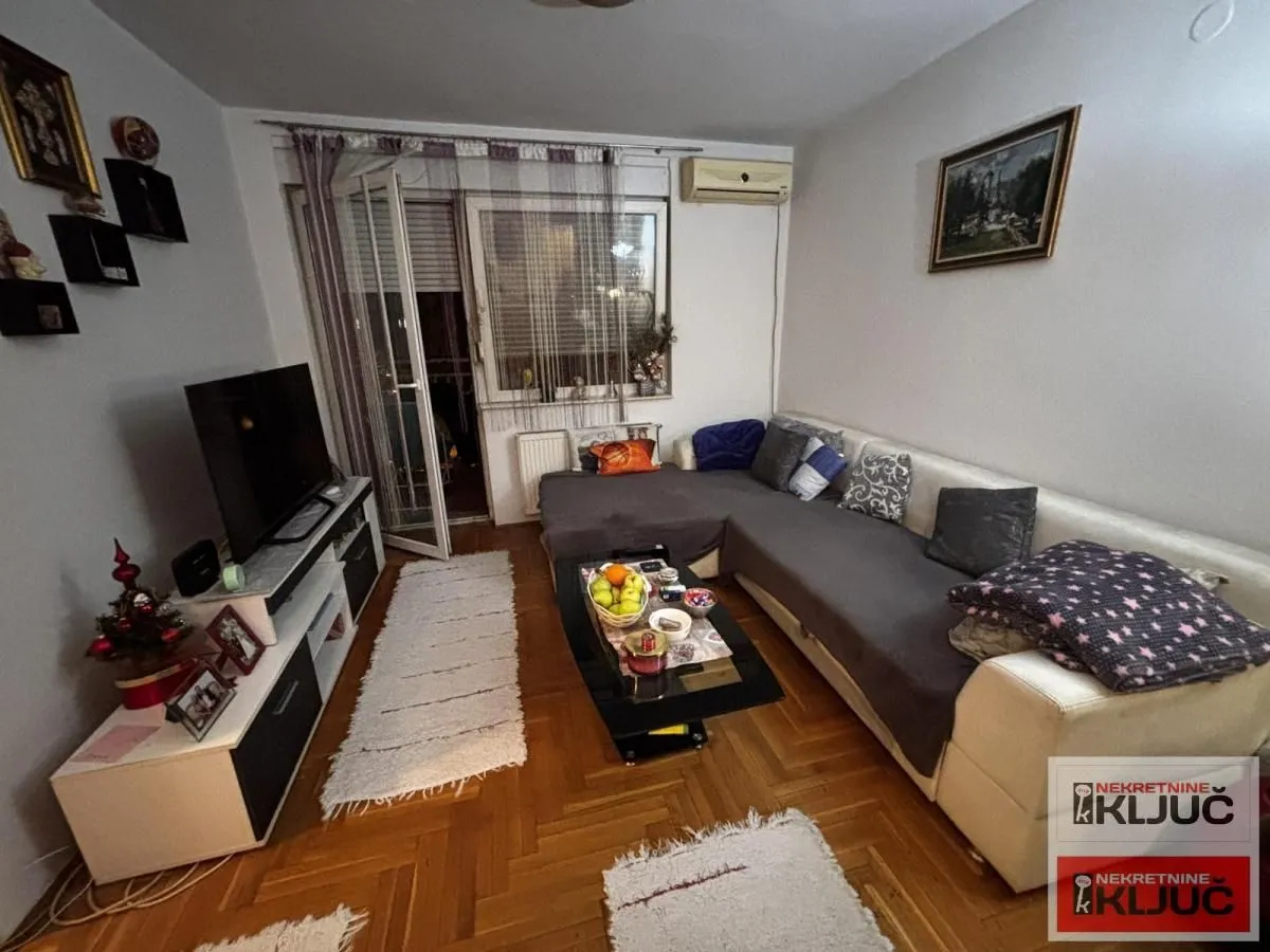 Prodaja, dvosoban stan, 62m², Grbavica, Novi Sad Sve Podlokacije
