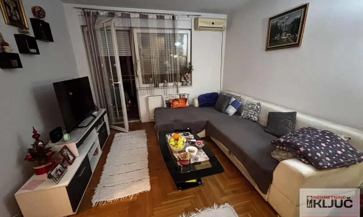 Prodaja, dvosoban stan, 62m², Grbavica, Novi Sad Sve Podlokacije