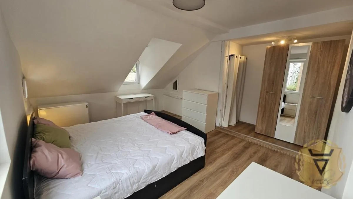 Izdavanje, dvosoban stan, 47m², Đeram Pijaca, Beograd