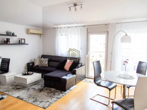 Rent, one bedroom apartment, 46m², Blok 9, Podgorica - image 1