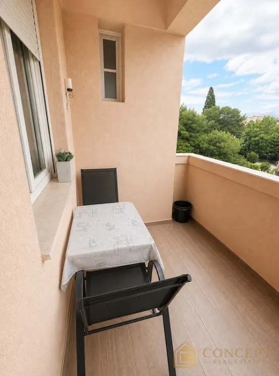 Prodaja, trosoban stan, 70m², Centar, Podgorica