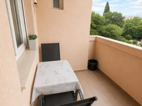 Prodaja, trosoban stan, 70m², Centar, Podgorica - image 4