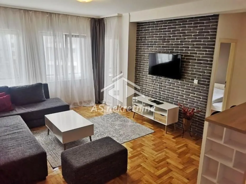 Rent, two bedroom apartment, 45m², Stari Grad, Beograd