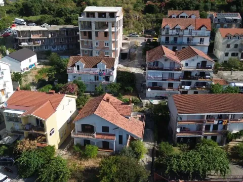 Prodaja, stan, 57m², Herceg Novi, Crna Gora - image 9