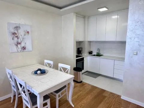 Rent, two bedroom apartment, 68m², Central Point, Podgorica - image 2