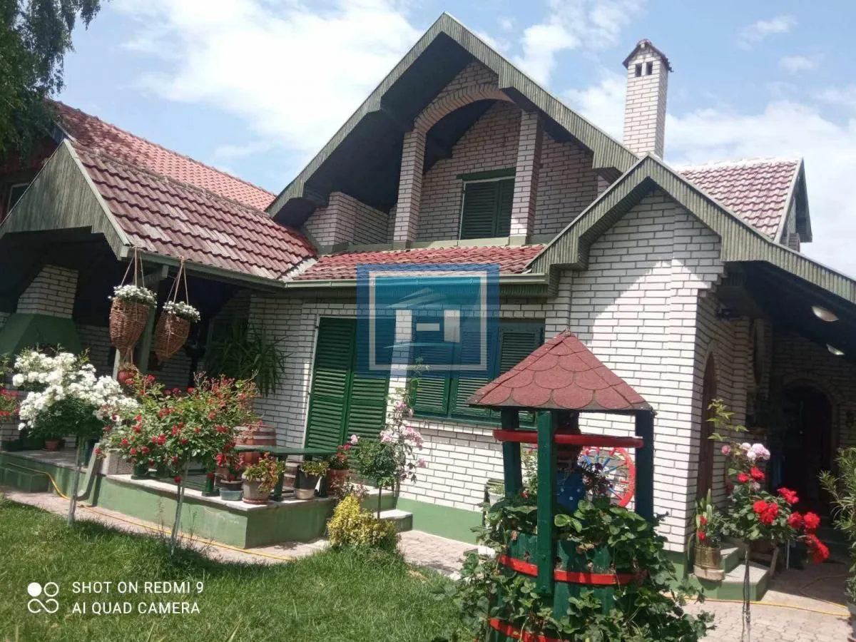 Prodaja, kuća, 350m², Lipova, Vrnjačka Banja