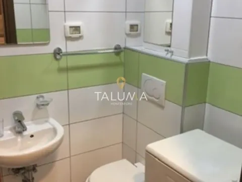 Izdavanje, garsonjera, 31m², City Kvart, Podgorica - image 4
