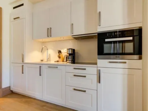 Sale, two bedroom apartment, 107m², Tivat, Crna Gora - image 6