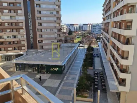 Izdavanje, jednosoban stan, 49m², City Kvart, Podgorica - image 12