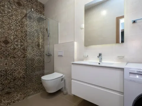 Izdavanje, četvorosoban stan, 127m², Master Kvart, Podgorica - image 3