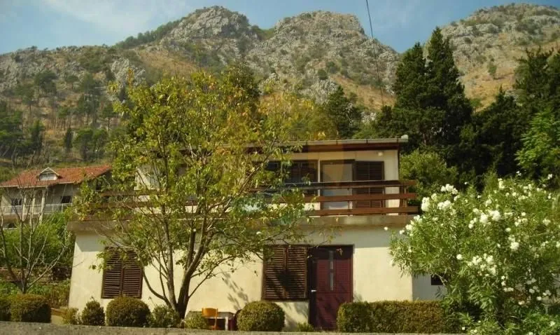Sale, house, 104m², Kotor, Crna Gora
