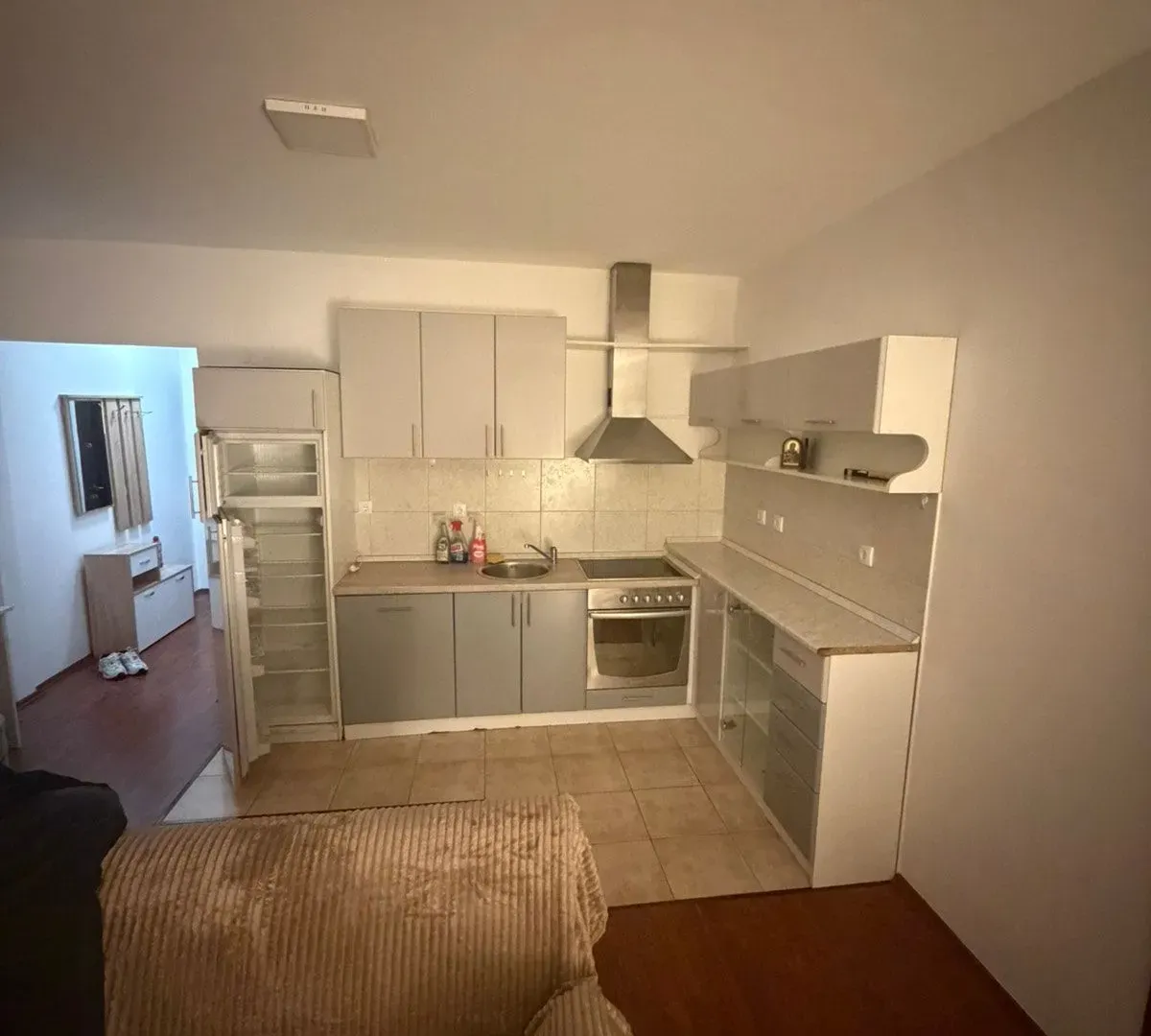 Izdavanje, stan, 43m², Budva, Crna Gora