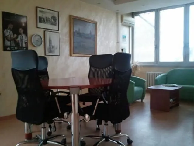 Rent, office space, 2000m², Zemun Centar, Zemun Sve Podlokacije