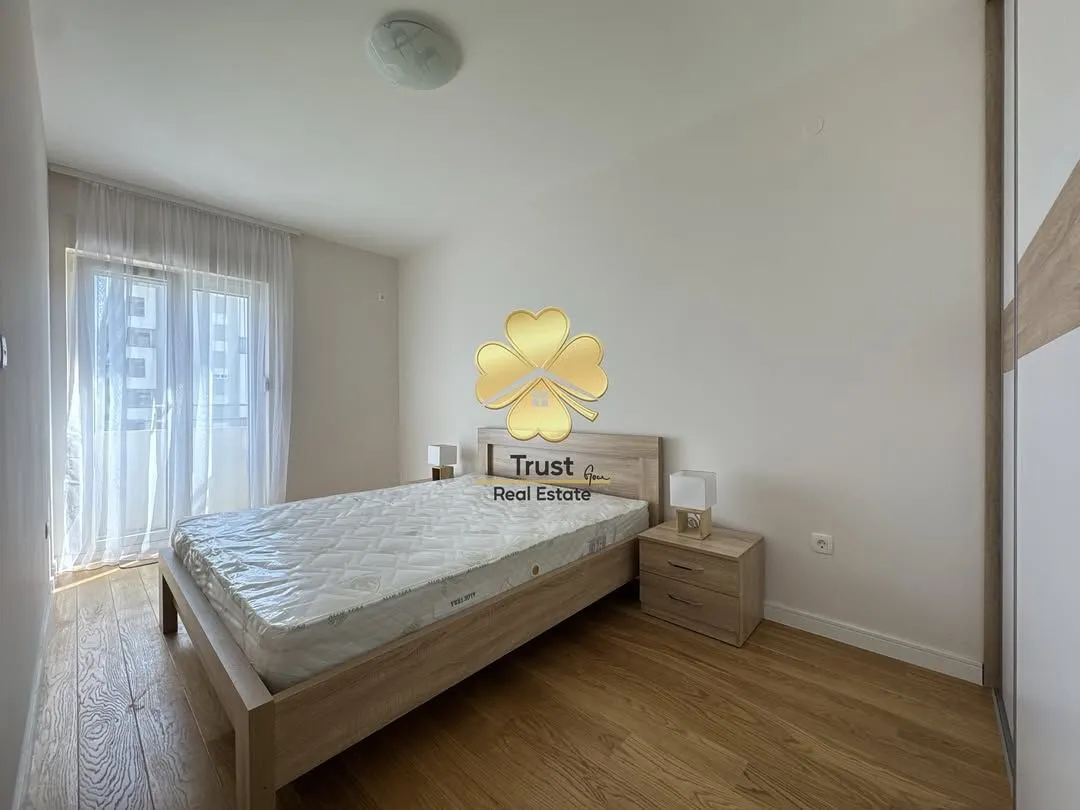 Izdavanje, jednosoban stan, 43m², Central Point, Podgorica