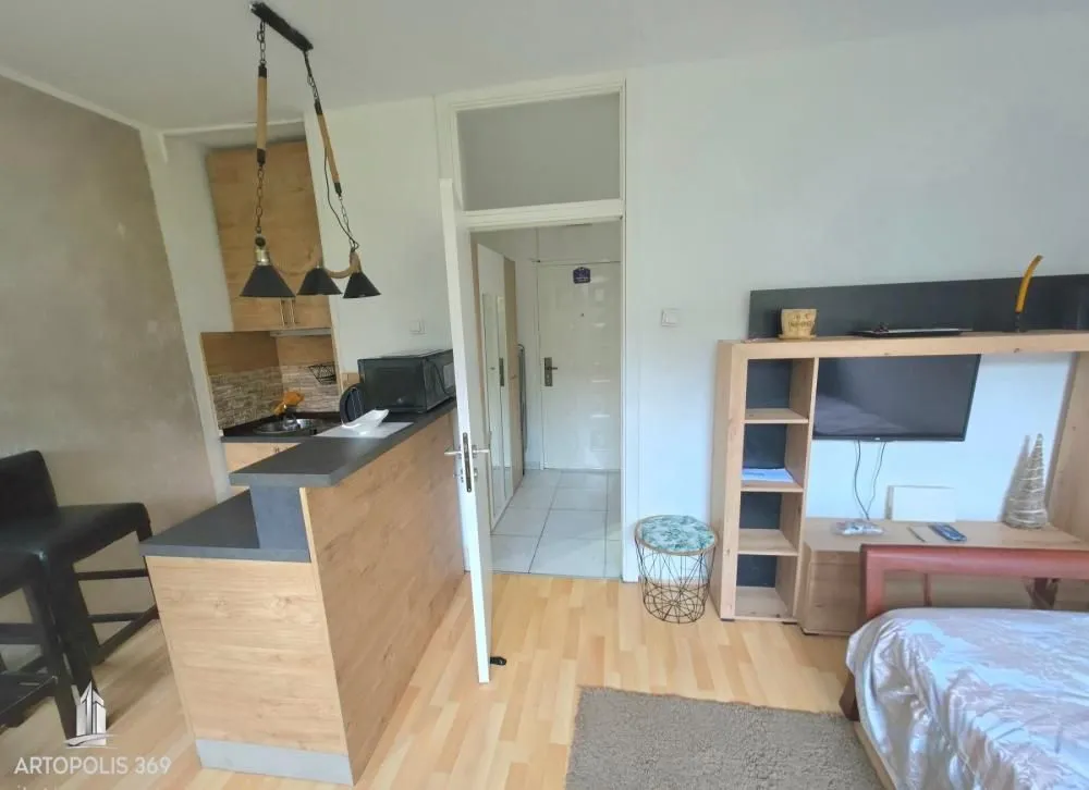 Prodaja, jednosoban stan, 21m², Stari Merkator, Novi Beograd Sve Podlokacije