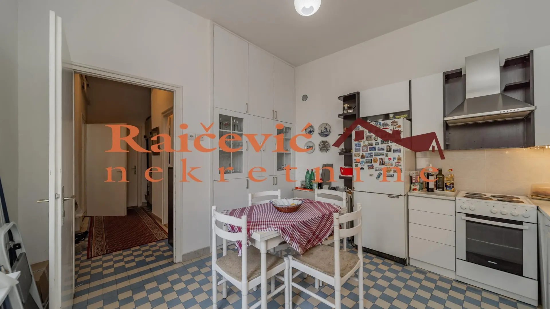 Prodaja, četvorosoban stan, 115m², Stari Grad, Beograd