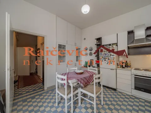 Prodaja, četvorosoban stan, 115m², Stari Grad, Beograd - image 13