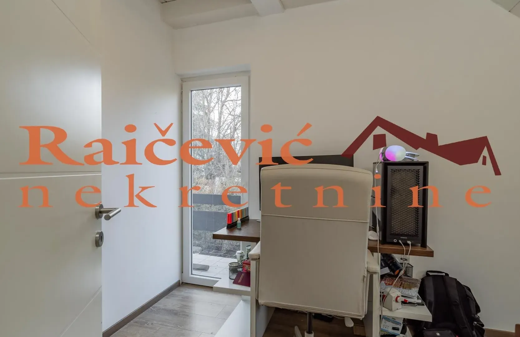 Izdavanje, kuća, 110m², Savski Venac, Beograd