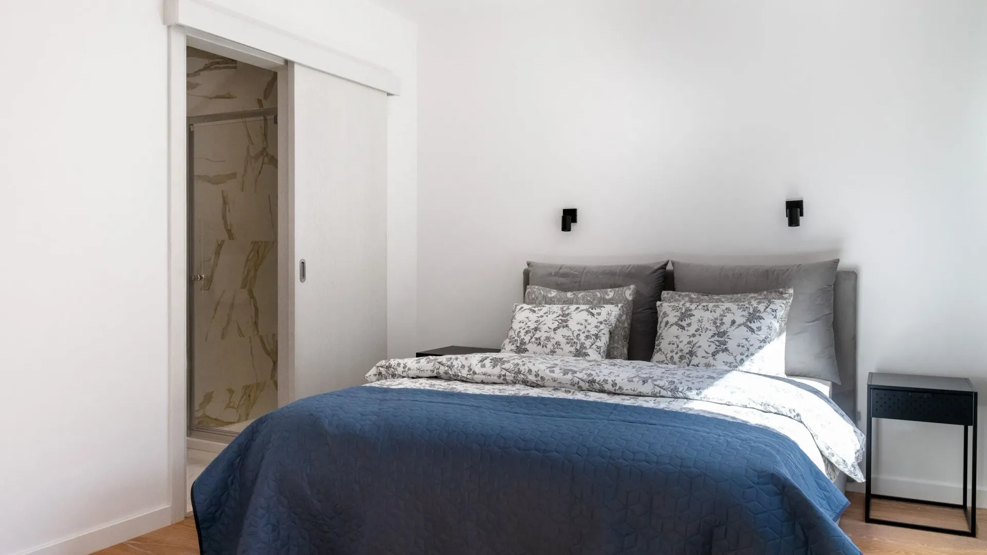 Sale, five bedroom apartment, 253m², Kotor, Crna Gora