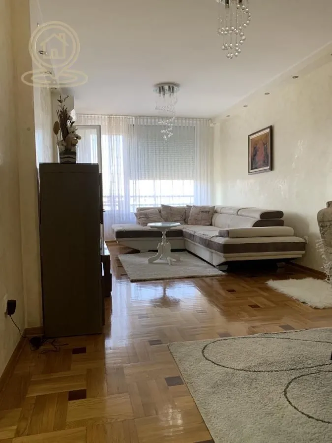 Izdavanje, četvorosoban stan, 102m², Telep, Novi Sad Sve Podlokacije