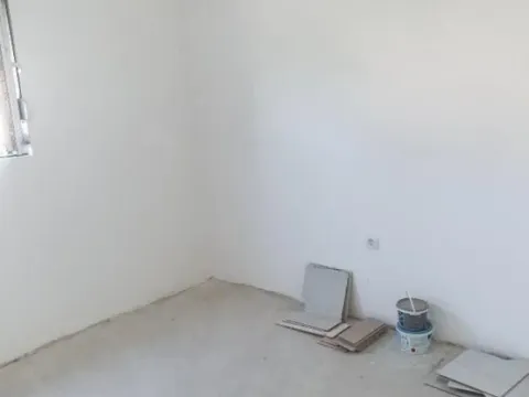 Prodaja, trosoban stan, 76m², Resnik, Beograd - image 10