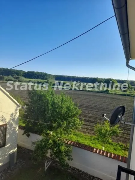 Prodaja, kuća, 194m², Šid, Srbija
