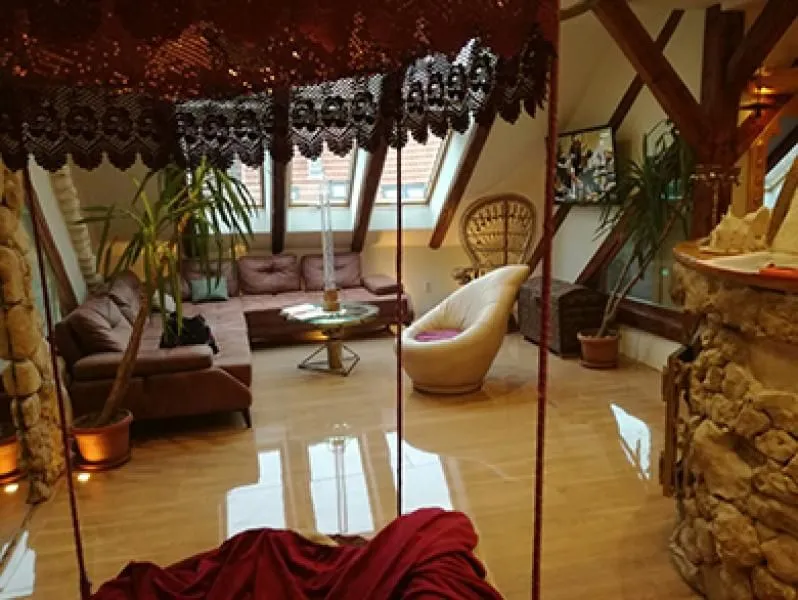 Izdavanje, dvosoban stan, 70m², Zemun Centar, Zemun Sve Podlokacije