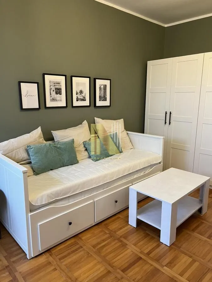 Prodaja, garsonjera, 25m², Bulevar Oslobodjenja, Novi Sad Sve Podlokacije