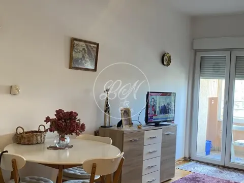 Sale, one bedroom apartment, 33m², Zemun Gornji Grad, Zemun Sve Podlokacije - image 2