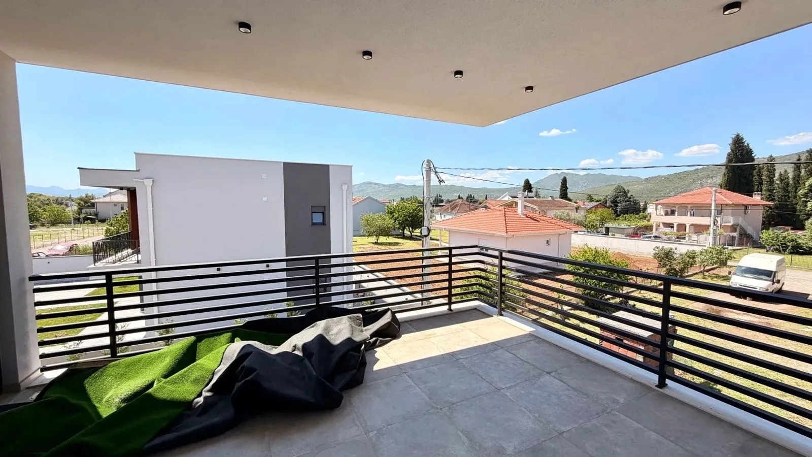 Rent, house, 225m², Gornja Gorica, Podgorica