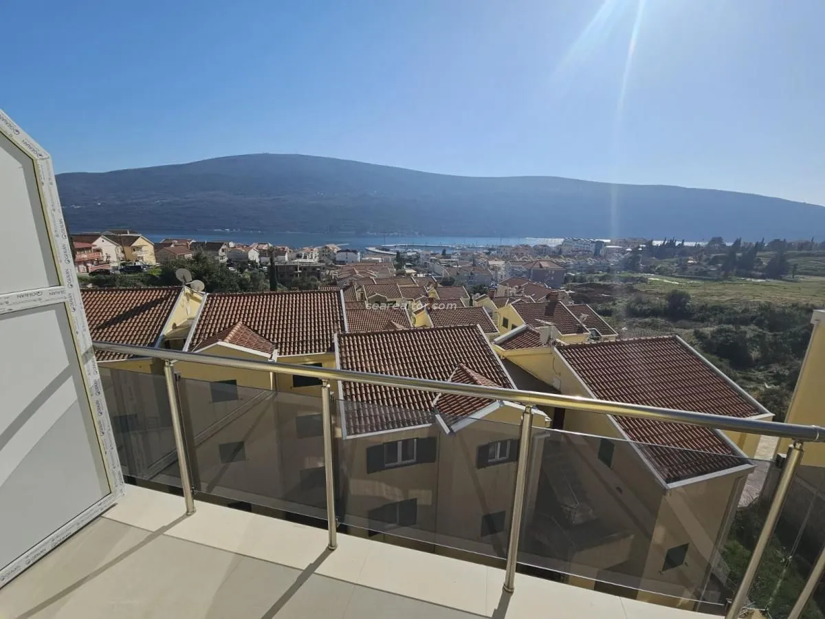 Sale, one bedroom apartment, 45m², Đenovići, Herceg Novi