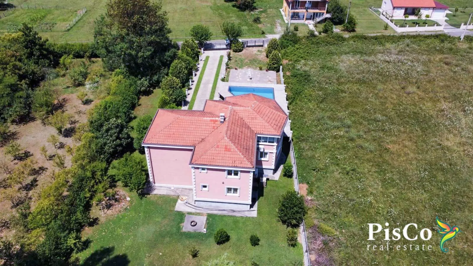 Prodaja, kuća, 340m², Danilovgrad, Crna Gora