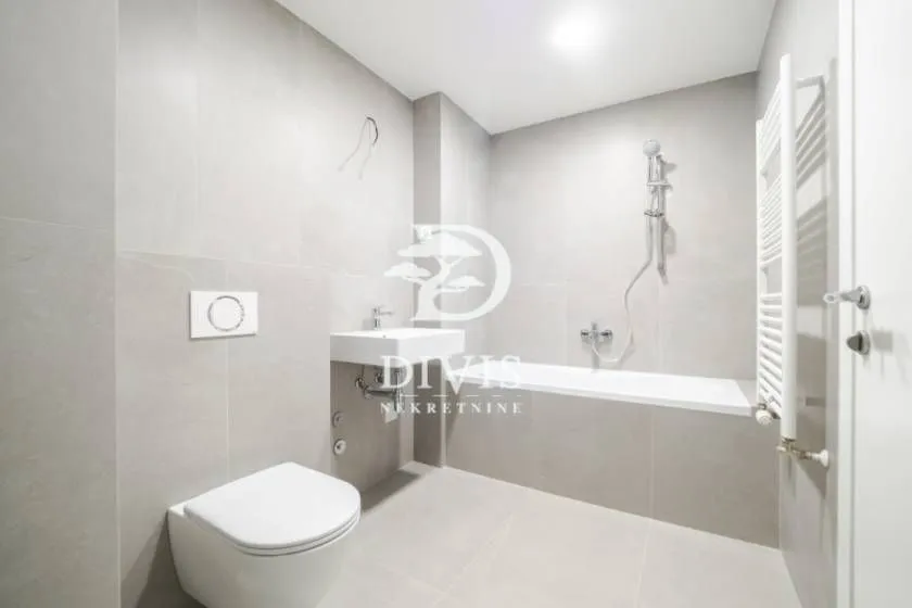 Prodaja, trosoban stan, 83m², Cerak Vinogradi, Beograd