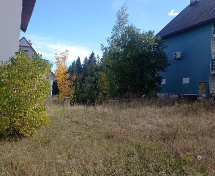 Prodaja, plac, 280m², Centar, Žabljak