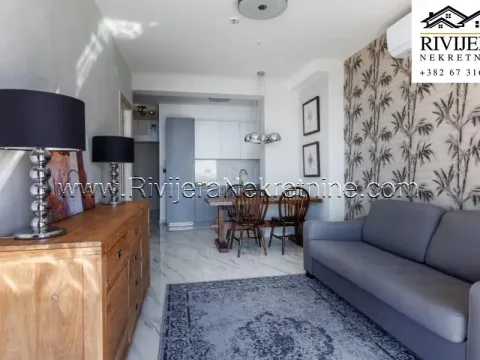Sale, one bedroom apartment, 49m², Bečići, Budva - image 12
