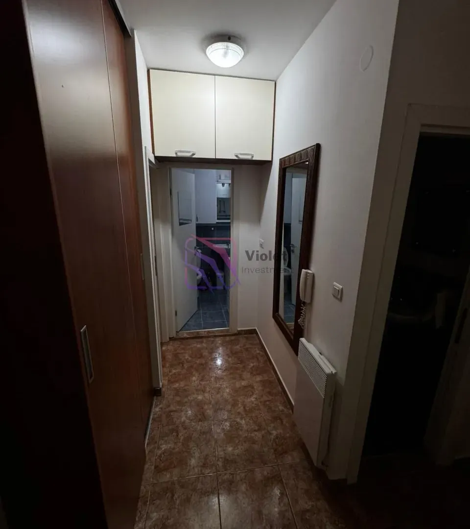 Izdavanje, dvosoban stan, 60m², Blok 9, Podgorica