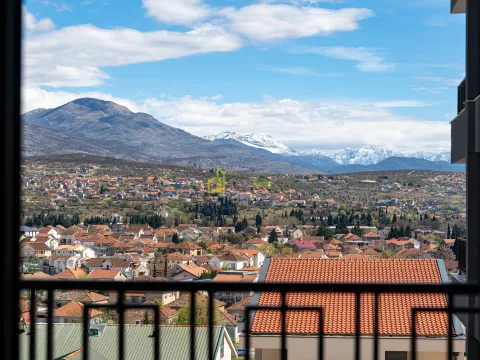 Sale, two bedroom apartment, 68m², Donja Gorica, Podgorica - image 11