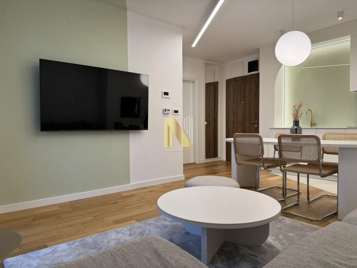 Izdavanje, dvosoban stan, 49m², Bulevar Evrope, Novi Sad Sve Podlokacije