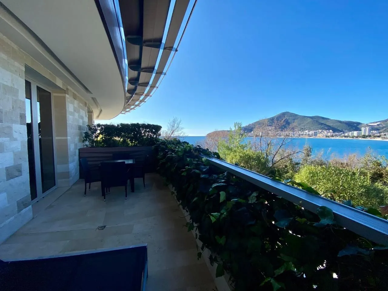 Prodaja, dvosoban stan, 108m², Zavala, Budva